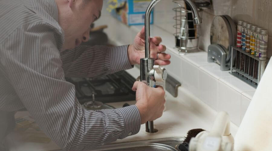 Professional bathroom faucet installation in Arecibo, PR